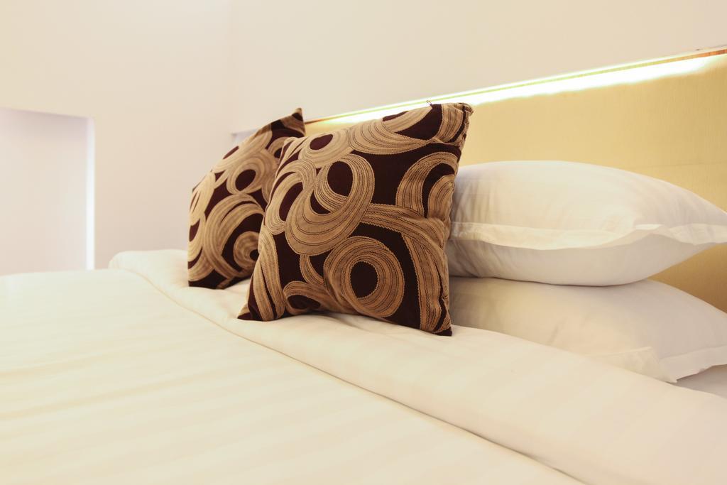 The Rgn City Lodge Γιανγκόν Εξωτερικό φωτογραφία