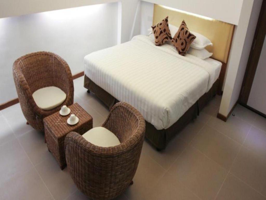 The Rgn City Lodge Γιανγκόν Εξωτερικό φωτογραφία