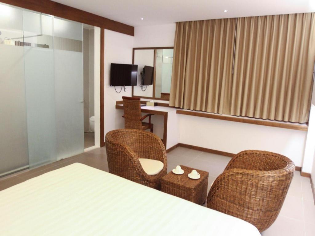 The Rgn City Lodge Γιανγκόν Εξωτερικό φωτογραφία