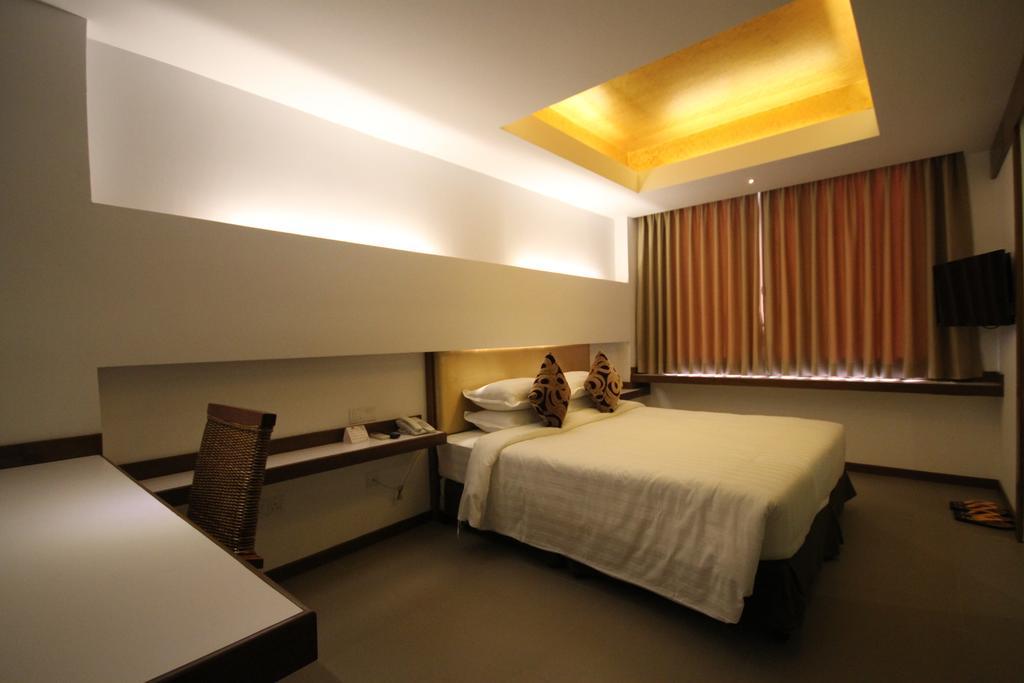 The Rgn City Lodge Γιανγκόν Εξωτερικό φωτογραφία